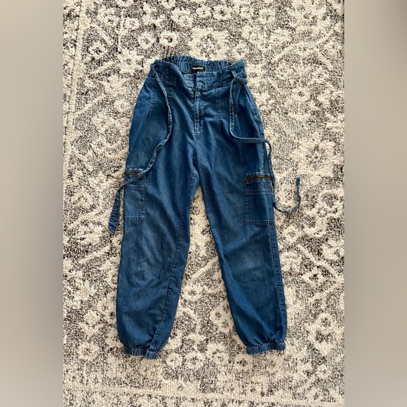 Express Denim - Express Jogger Blue Jeans with Cargo Pockets and Elastic Waist - gently used
